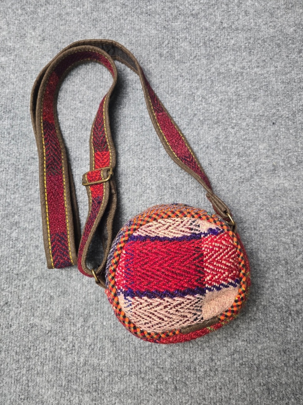 Vintage Gilim Center Handmade Woven Wool & Silk Circle Crossbody Purse Boho